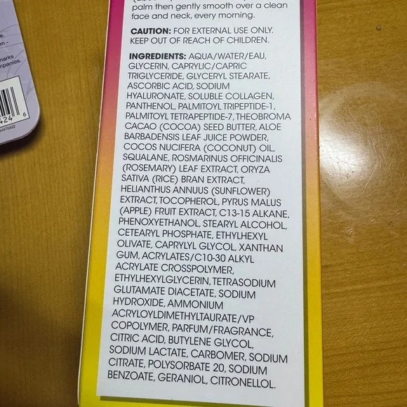 Vitamin C & Hyaluronic Face Serum - Pink, Orange, Yellow - Picture 2 of 2